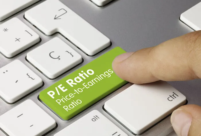 Price-to-Earnings-ratio Price-to-Earnings-ratio
